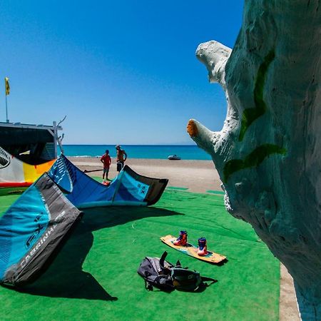 Megusta Suites Theológos エクステリア 写真
